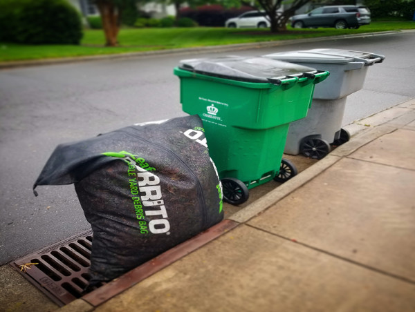  Reusable Lawn Waste Collection Bags Available to New England Homes Online at Lowe’s Home Improvement Store Website 