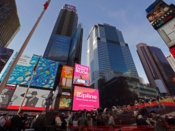  Zipline Lights Up Times Square with Bold Billboard for Black Friday 