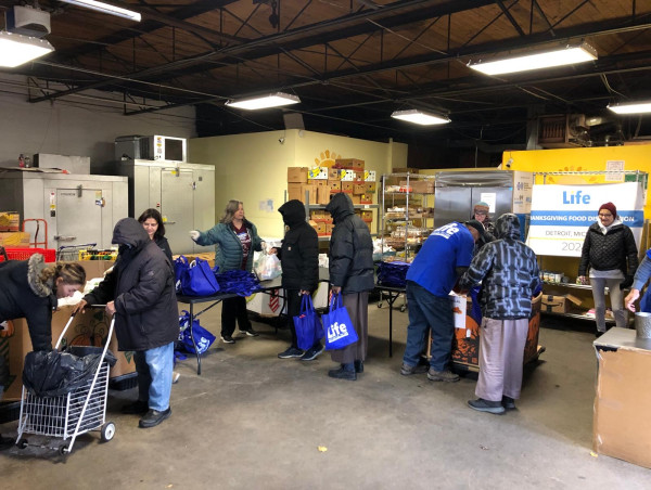  Life for Relief and Development (LIFE) Celebrates Thanksgiving with Local Community in Hamtramck, Michigan 