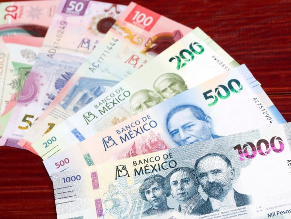  Mexican peso strengthens to 20.4 per dollar amid labor market growth, trade optimism 