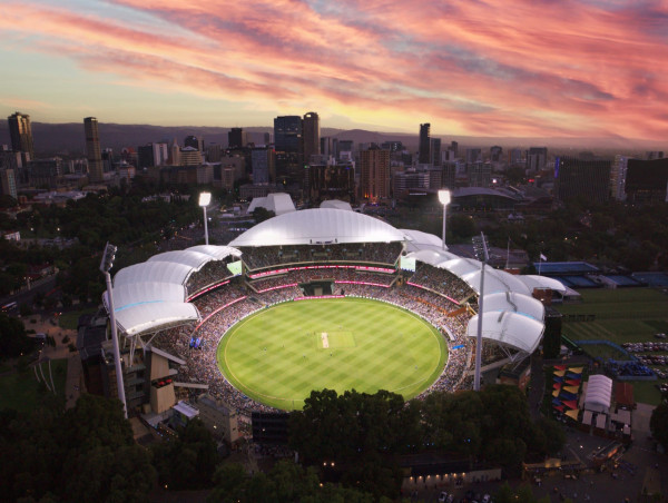  CME Group secures multiple awards for Adelaide Oval innovative lighting transition 