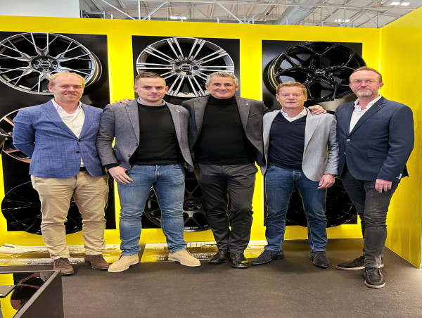  G.M.P. Group en Reedijk Wheels and Tyres Group lanceren nieuw samenwerkingsproject. 
