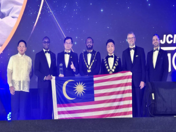  Nanotechnology Catalysis Research Centre (NANOCAT), University of Malaya (UM) Announces Malaysian Scientist Honoured with JCI Ten Outstanding Young Persons of the World Award 2024 