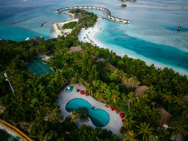  Experience Paradise at Cinnamon Hakuraa Huraa Maldives and Cinnamon Dhonveli Maldives 