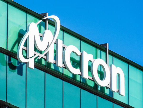  Micron stock price forecast ahead of earnings: buy or sell? 