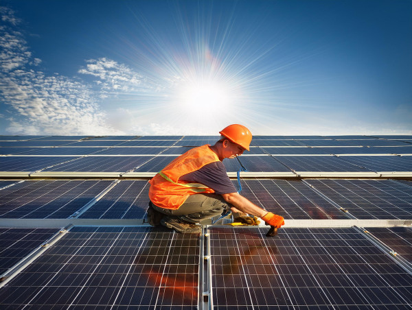  Solar Panel Operation & Maintenance Market Set to Achieve US$ 16.4 Bn by 2034, Growing at a 10.1% CAGR 