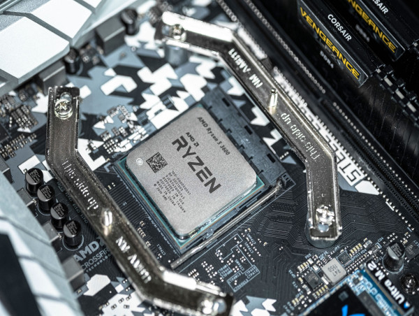 Billionaires love this Nvidia alternative for 2025