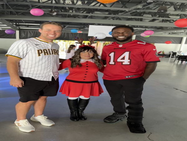 The Yob Family Foundation Celebrates 11th Annual Christmas Event in Partnership With Team Godwin Foundation and ZooTampa