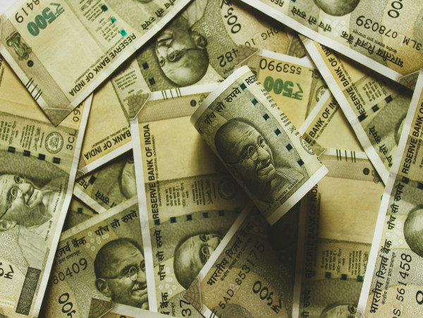  Indian rupee rebounds slightly after hitting record low of Rs 85.13 