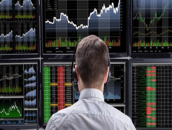 European stocks edge higher ahead of Christmas break: FTSE up 0.5%, CAC jumps 0.4%
