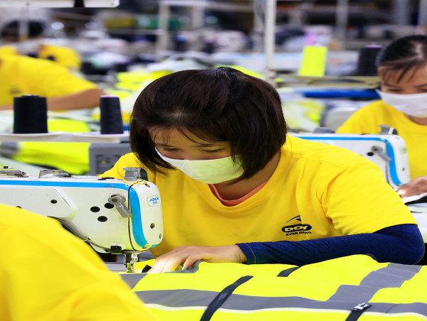  Vietnamese Manufacturer Redefines Corporate Apparel: Dony Garment Offers US Businesses Premium Quality Uniform 