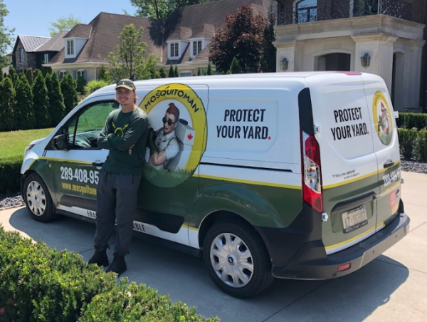  Mosquito Man Keeps Toronto Bug-Free with Advanced Pest Control Services 