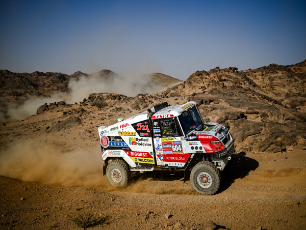  Even though he hit a rock, Šoltys starts the Dakar Rally just below the podium 