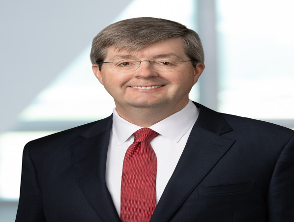  Former Pioneer Natural Resources Managing Associate General Counsel Bryan L. Clark Joins Bracewell's Dallas Office 