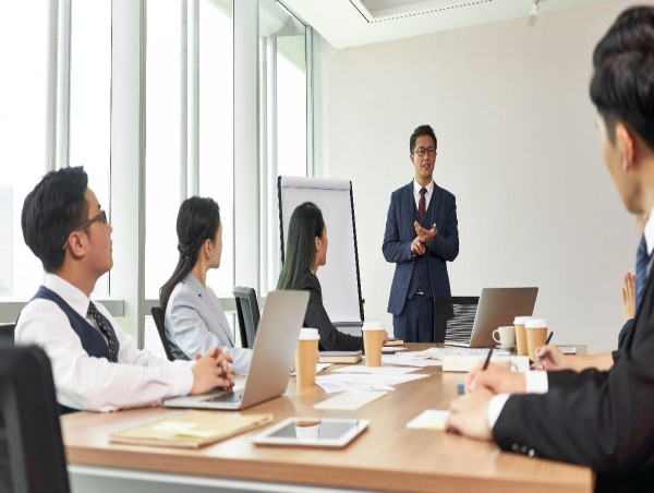  Why Japanese firm are covering Gen Z’s student loans and housing costs 