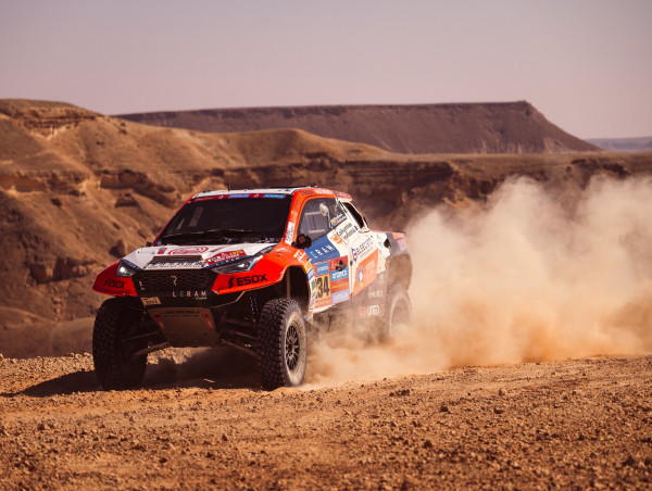  The very fast Aliyyah Koloc was slowed down by a technical fault in the ninght stage of Dakar Rally 