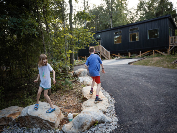  Discover The Maple Retreat: Upscale Glamping Near Mammoth Cave National Park 