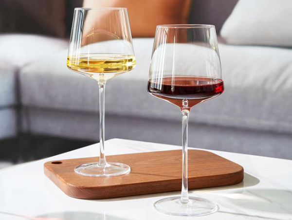  DeSoto Liquor & Wine Introduces Flat Bottom Wine Glass for Luxurious Sipping 