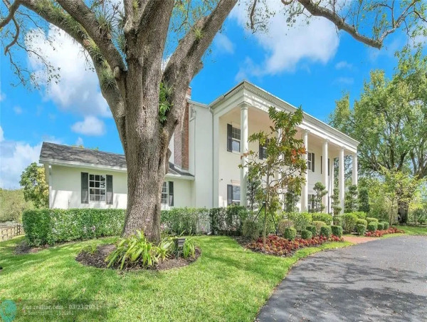  1973 Historic Home—once Parkland Florida’s Town Hall—Gets a 2025 Personalized Interior Design by Perla Lichi 