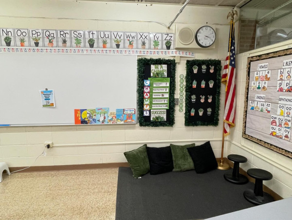  Dara Agruss Design Donates Classroom Makeover to Illinois First-Grade Teacher 