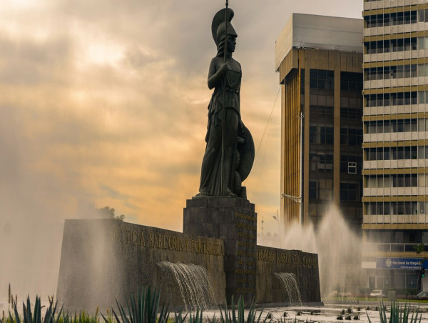  Vive la experiencia completa de Expo ANTAD 2025 en hoteles cercanos a Expo Guadalajara 