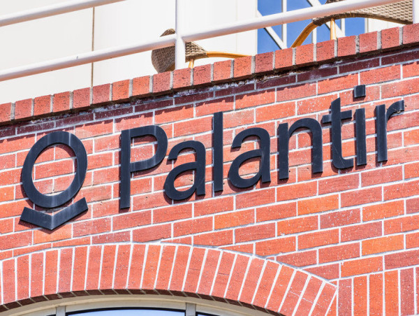  Palantir stock analysis ahead of earnings: brace for a big crash 