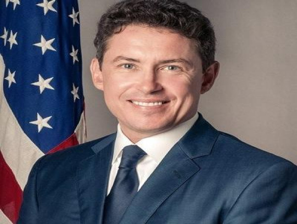  FLYHOUSE APPOINTS FORMER U.S. AMBASSADOR NOAH MAMET TO BOARD OF DIRECTORS 