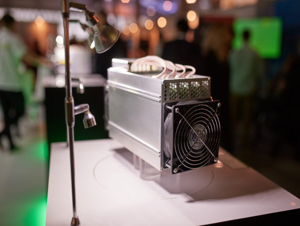  Grayscale expands crypto offerings with new Bitcoin Miners ETF 