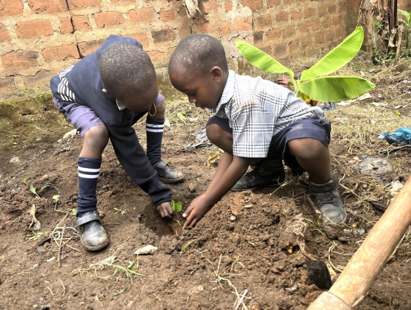 SF Bay Area Nonprofits Partner to Feed Children in Uganda