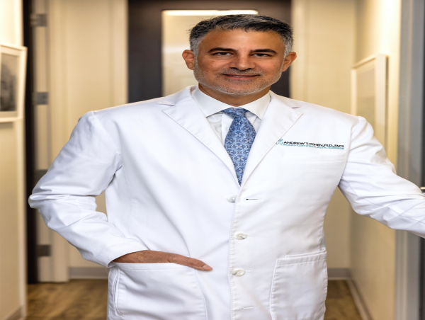  Encino Plastic Surgeon Details Gynecomastia vs. Pseudogynecomastia 