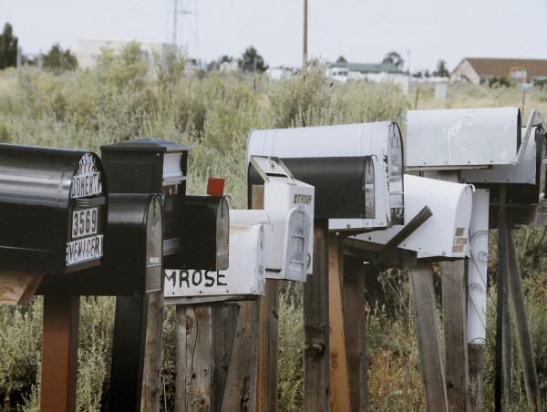  Hongkong Post extends suspension of US parcel deliveries over tariff uncertainty 