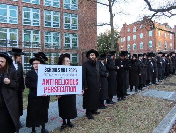  Orthodox Jewish Communities Deliver Urgent Message to the British Government at the British Embassy in Washington, D.C. 