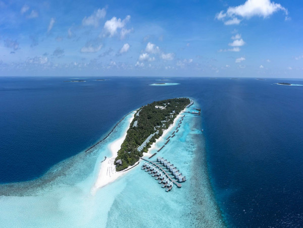  Dhigali Maldives Engages Power of Sustainable Tourism to Protect Natural Beauty 