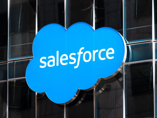  Salesforce stock price forecast: risky pattern emerges ahead of earnings 