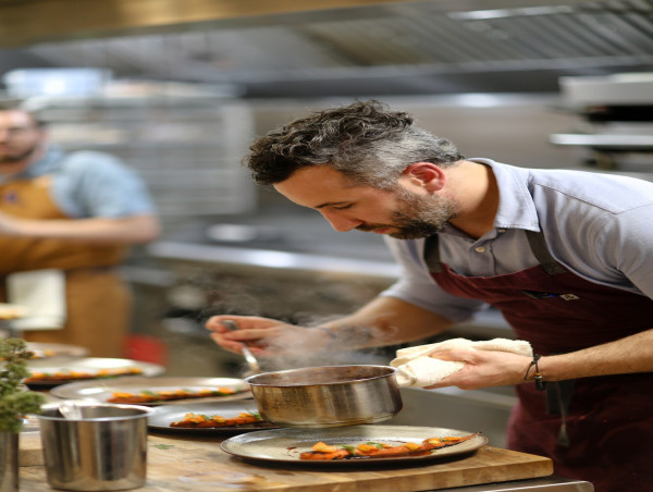  Chef Chris Piro Launches Pop-Up Dinner Series to Benefit Foster Youth 