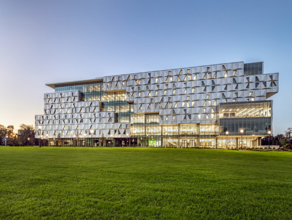 ASSOCIATED BUILDERS AND CONTRACTORS HONORS N-RG CLADDING WITH NATIONAL PYRAMID AWARD FOR EXCELLENCE IN CONSTRUCTION