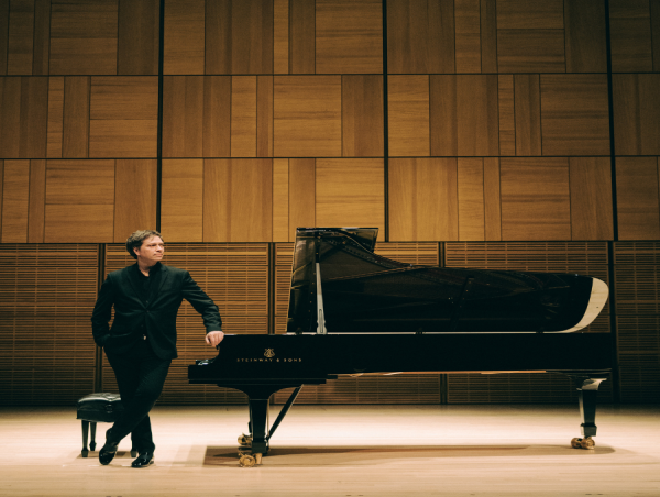  World-Renowned Composer and Pianist Steve Barakatt Offers an Unprecedent Concert At The Astana Opera 