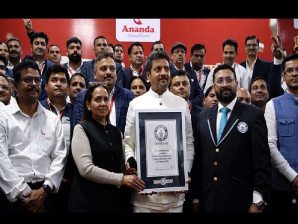  Ananda Dairy Sets Guinness World Records for the Largest Paneer Slab Weighing 205.4 kg 