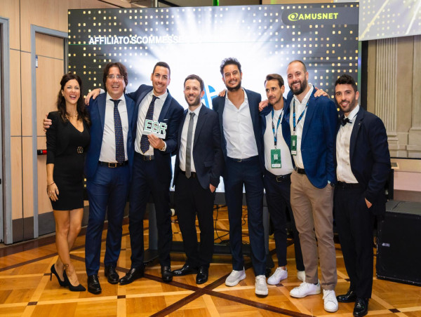  Hub Affiliations celebrates victory as Best Affiliate at Sigma Awards 