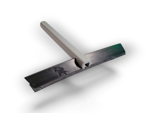 KataCurv Brings Professional-Grade Windshield Cleaning to the Masses with Unique Curved Design