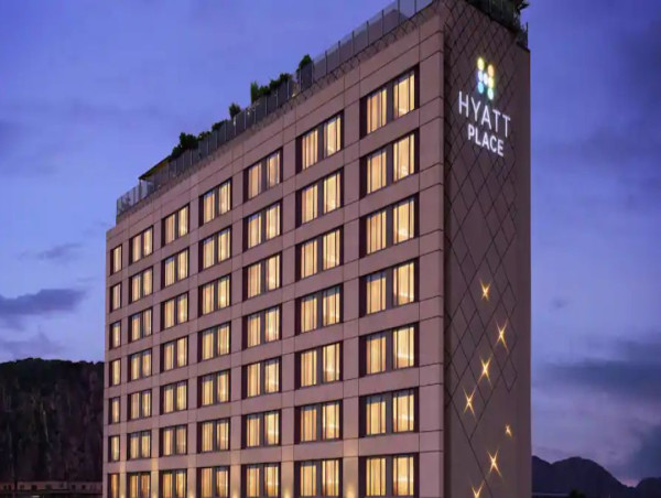 Hyatt checks in with bond sale to finance $2.6B Playa Resorts acquisition