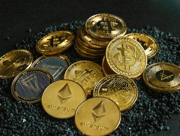 20% of South Korean officials hold crypto worth $9.8M