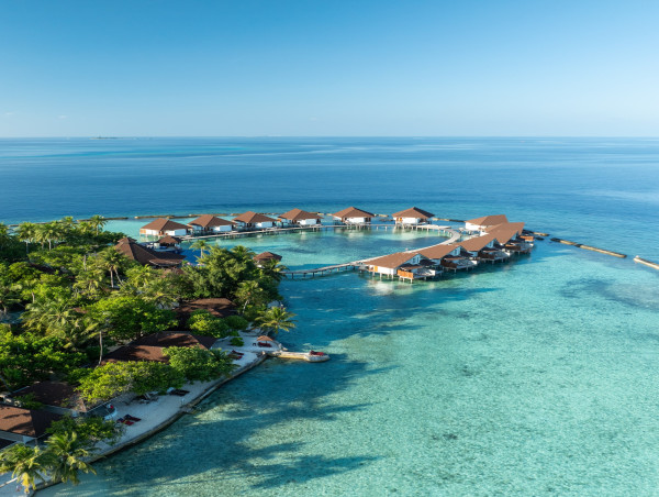 Ellaidhoo Maldives by Cinnamon wins the prestigous HolidayCheck Gold Award 2025