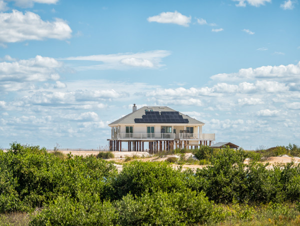The Role of Building Elevation in Long-Term Disaster Resilience
