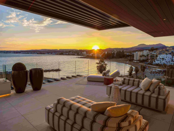  Ikkil Bay boosts Estepona as a luxury real estate hub, with beachfront properties rising up to 35% in value 