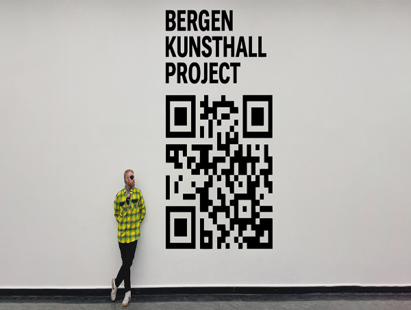  Icelandic Art Student’s ‘Living’ QR Code Mural Debuts at Bergen Kunsthall After Free Expression Dispute 