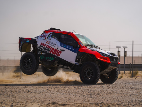  Aliyyah Koloc returns to a crucial test in the Dubai desert ahead of Taklimakan Rally 