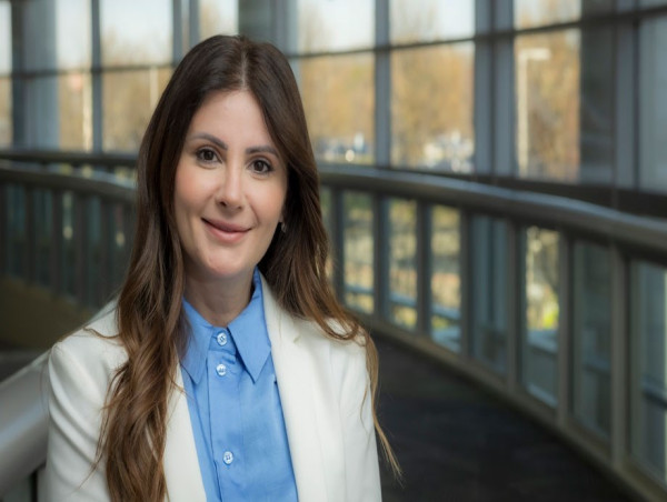  Dina Khoury Named College of DuPage Outstanding Collegewide Adjunct Member 