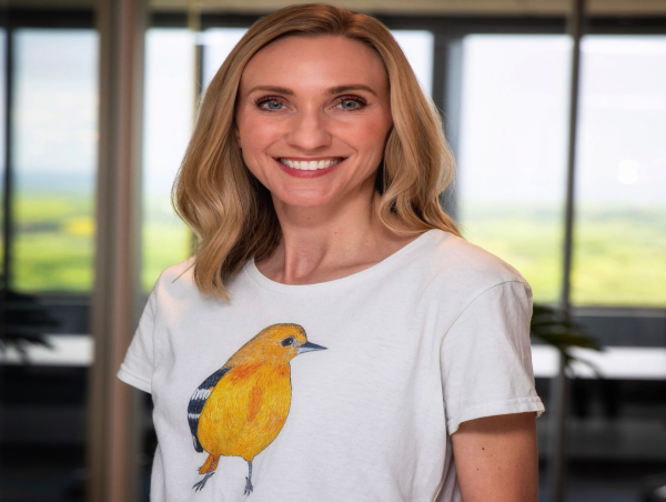  AUTHOR HEATHER BOSCHKE BRINGS 'LITTLE BIRDIE BABIES' TO MINNESOTA ZOO’S FARM BABIES EXHIBIT 