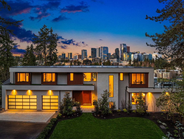 RSIR Veteran Brokers Becky Gray and Grant Gibbs Announce Listing: 'The Pinnacle of Meydenbauer' Estate in West Bellevue